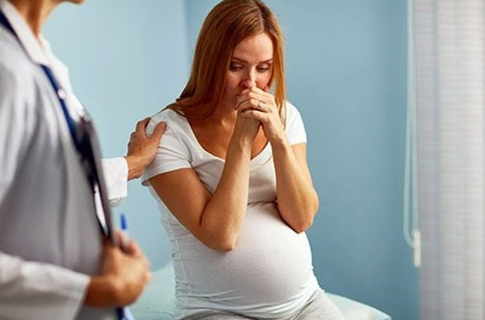 Uterine fibroid embolization (UFE) — how does uterine fibroid affect pregnancy featured image | Prof. Dr. Imtiaz Ahmad, interventional radiologist Pakistan
